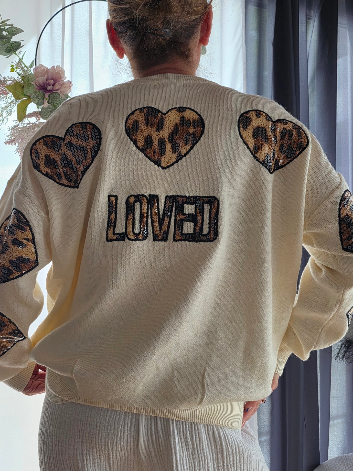 Pullover Loved