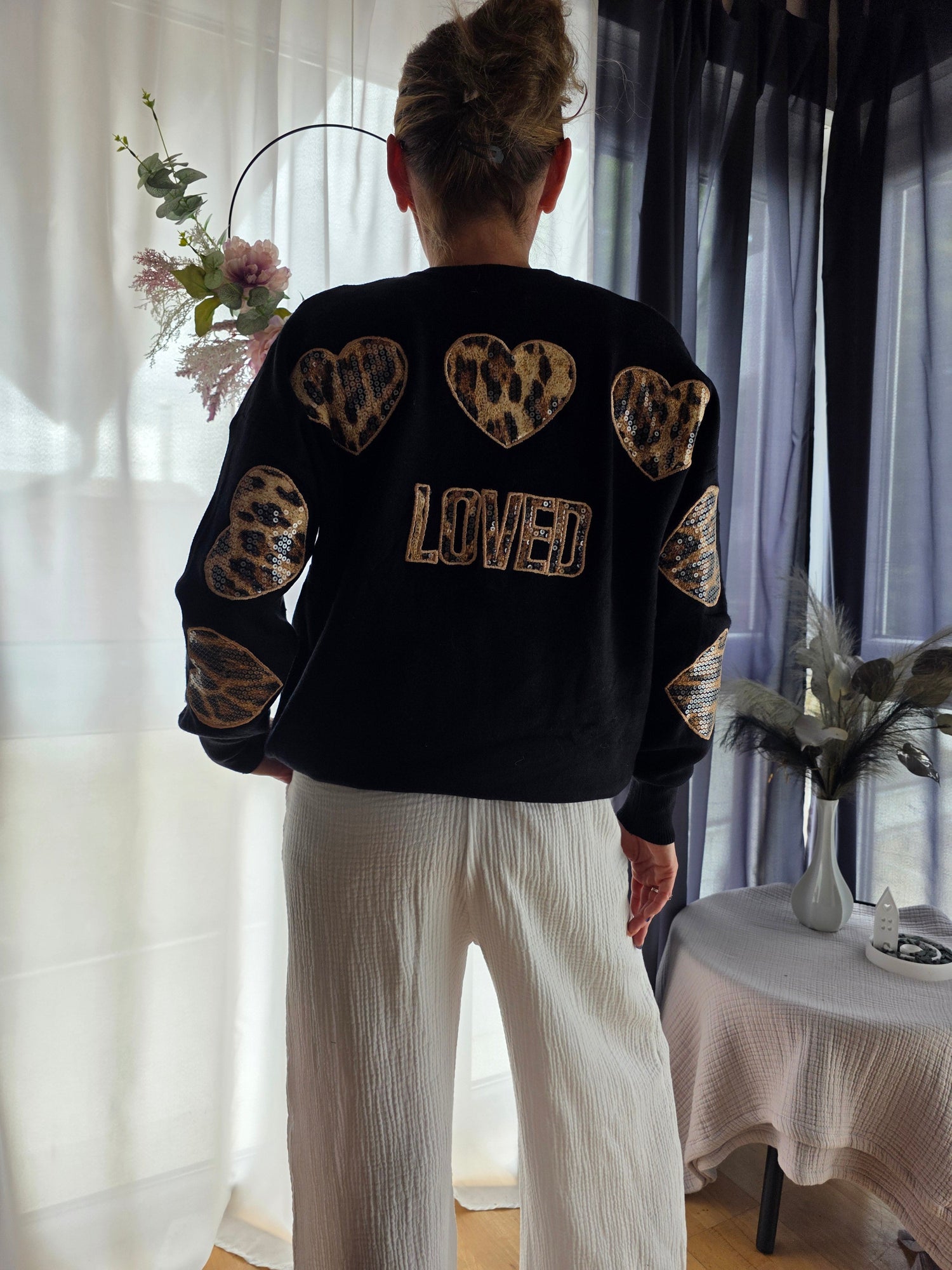 Pullover Loved