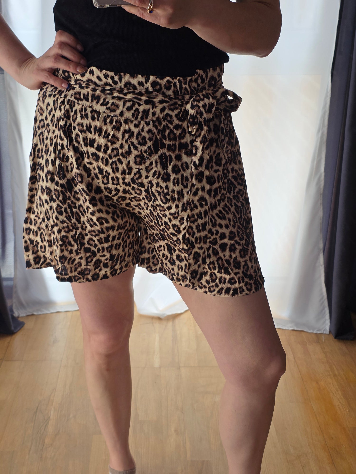 Leo Shorts