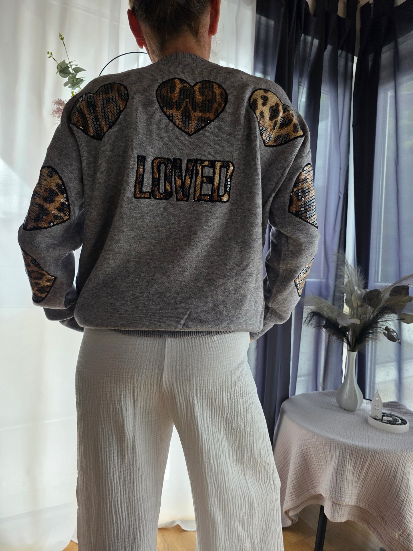 Pullover Loved